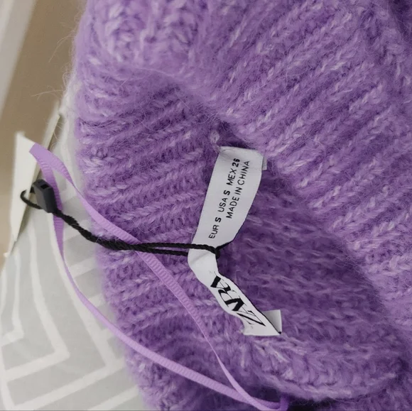 Zara Sweater - Picture 2 of 4